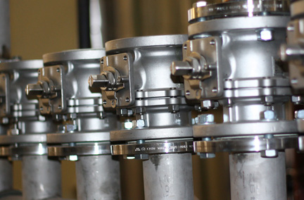 What should I pay attention to when installing and maintaining a ball valve?